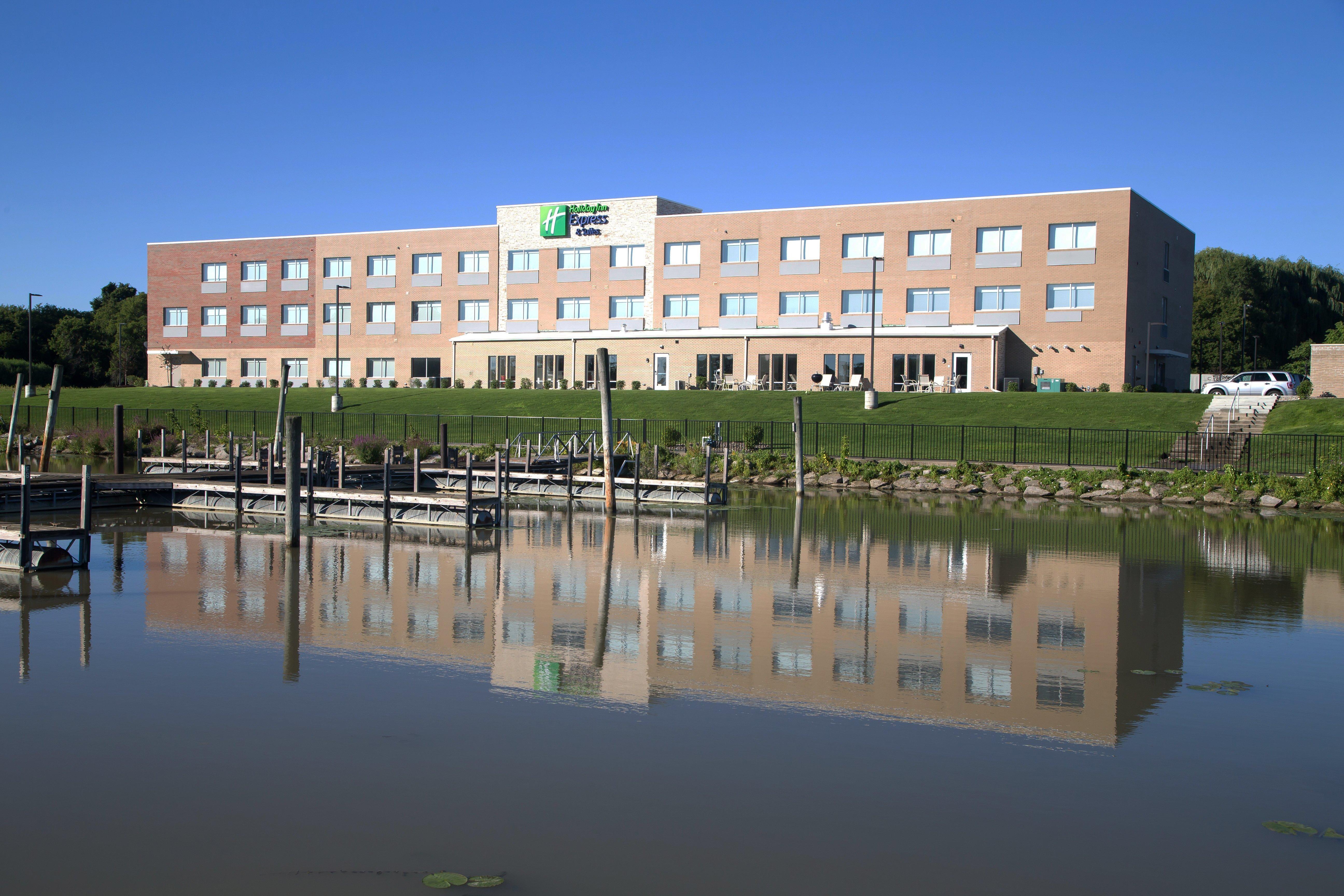 Holiday Inn Express & Suites Port Huron, An Ihg Hotel Εξωτερικό φωτογραφία